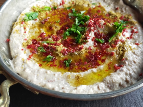 トルコ料理★ハタイ風皮ごと乾燥そら豆ペースト